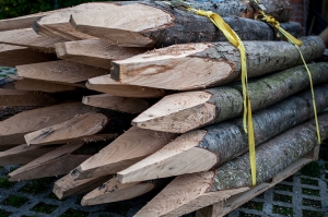 Postes de madera para cierres Asturias